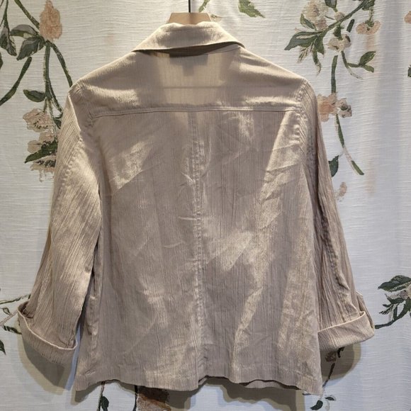 Monterey Bay Women's Beige Casual Button-down Blouse Size Medium - Picture 7 of 10